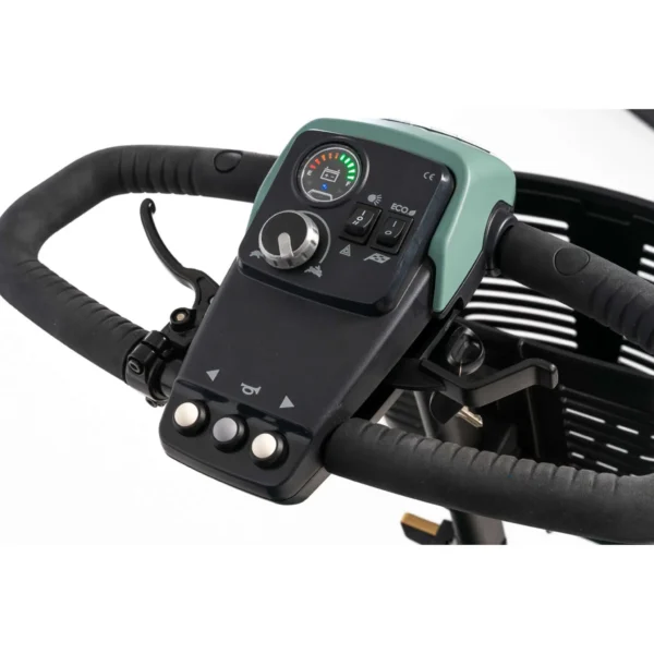 Angle-Adjustable-Tiller Pride Baja Bandit